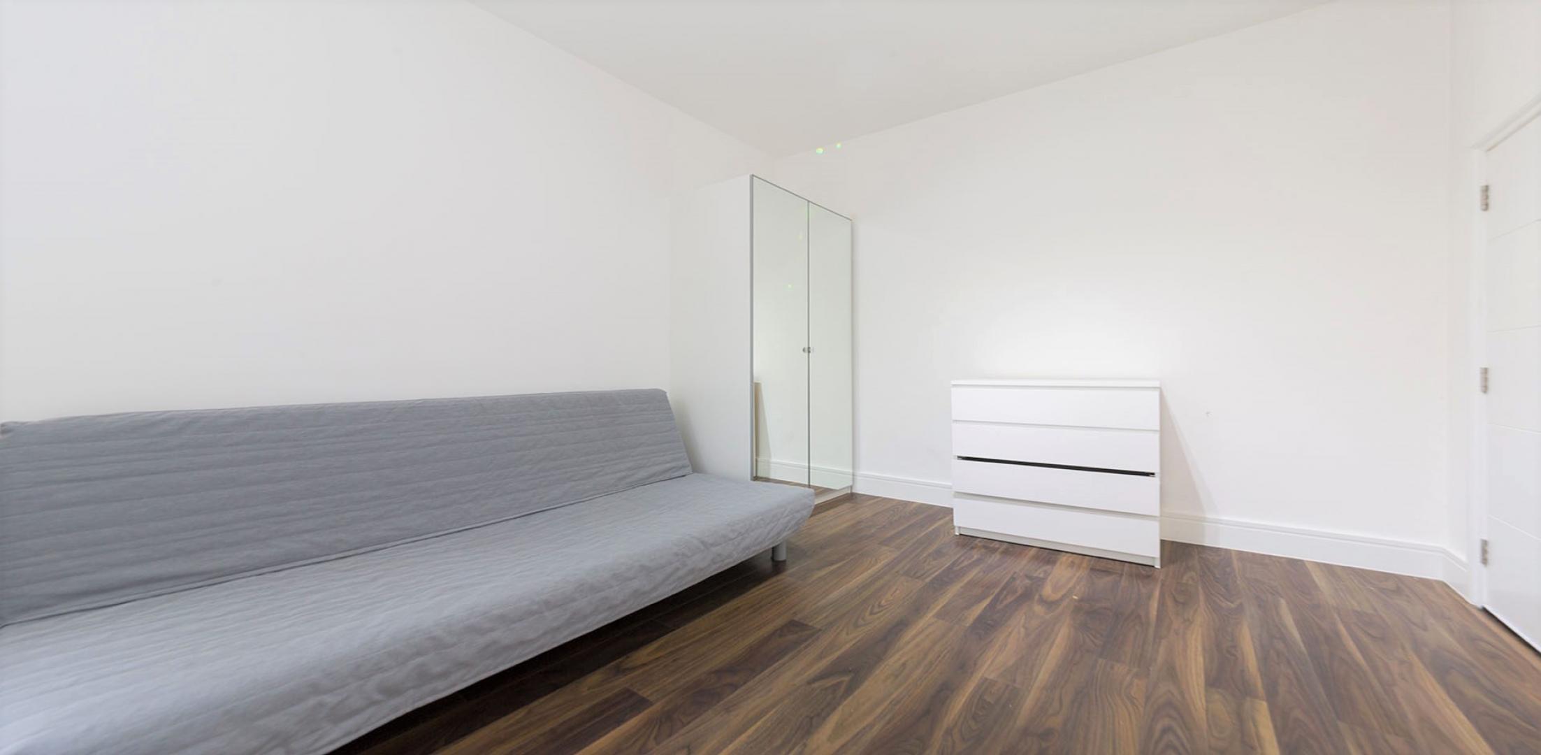 			Studio Apartment, 1 bath, 1 reception Studio			 Kingsgate Road, WEST HAMPSTEAD